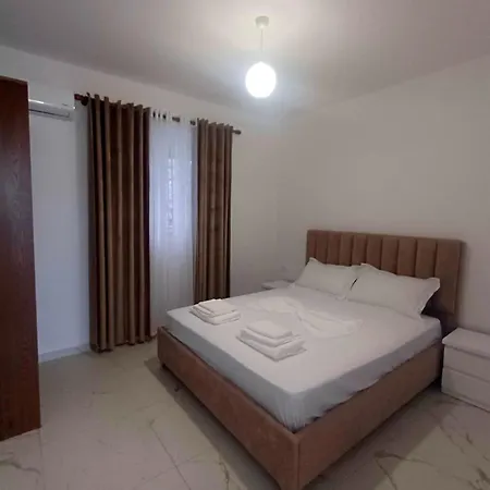 Genti Apartment